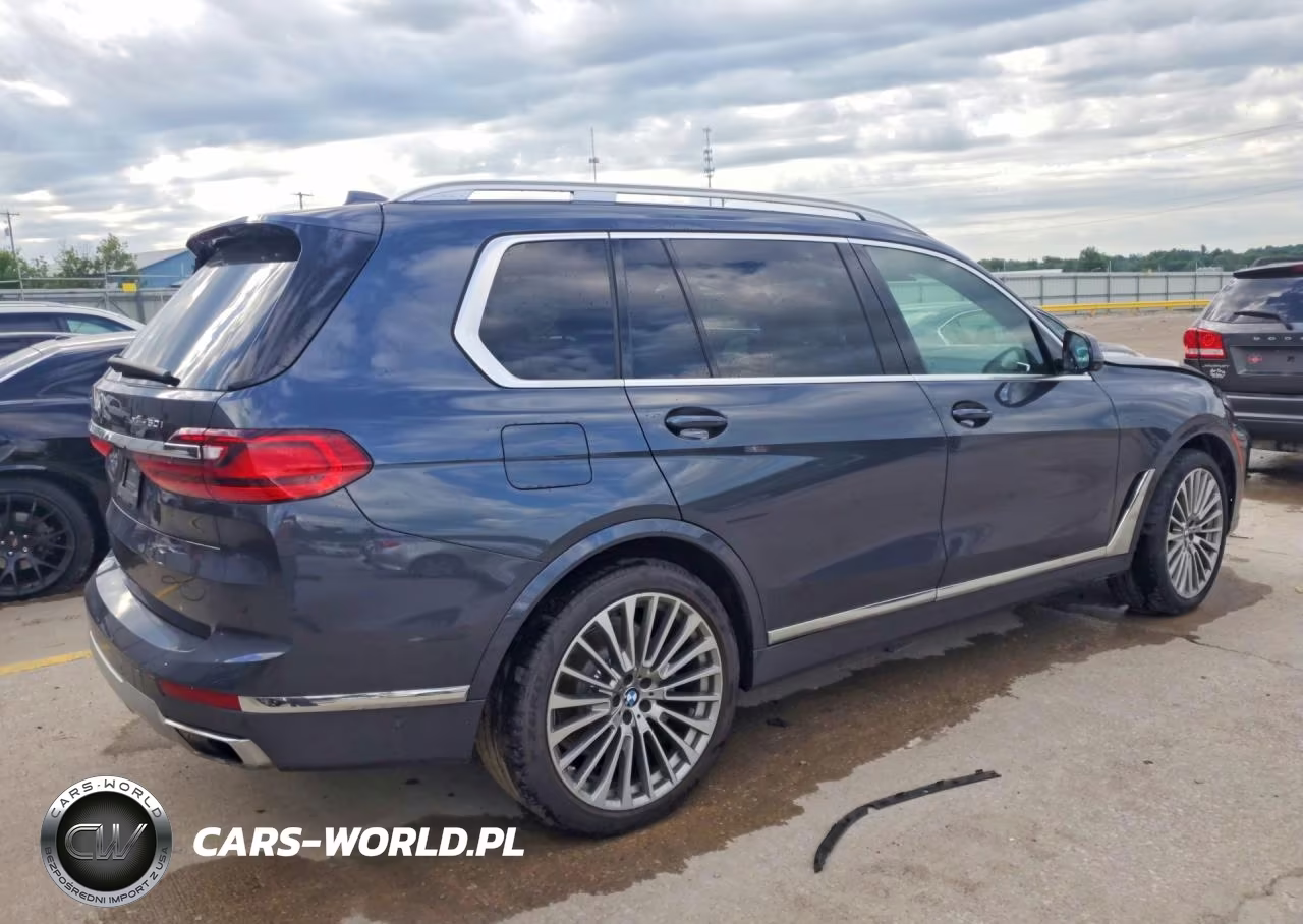 2019 BMW X7 xDrive50I VIN:5UXCX4C59KLB39814 - 3