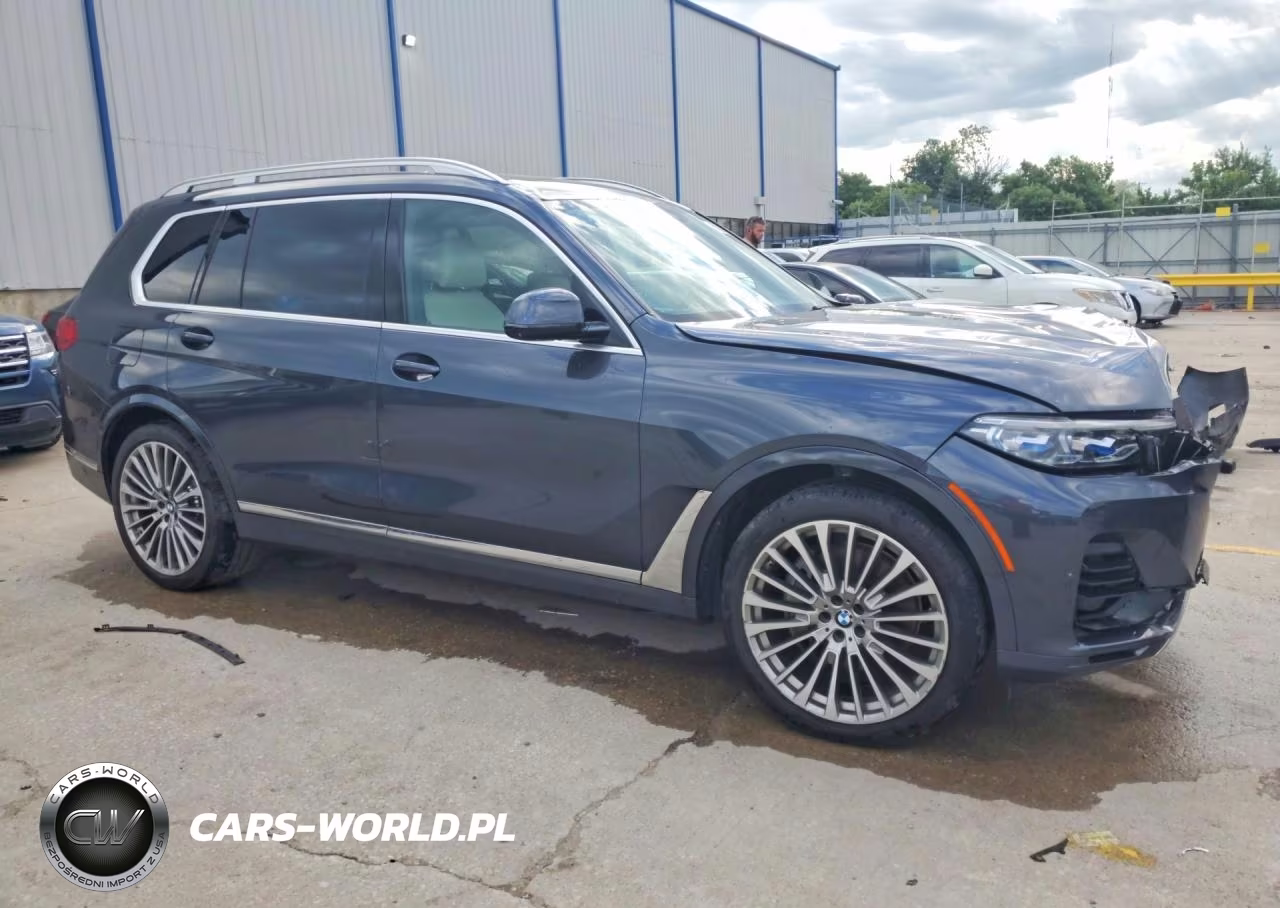 2019 BMW X7 xDrive50I VIN:5UXCX4C59KLB39814 - 4