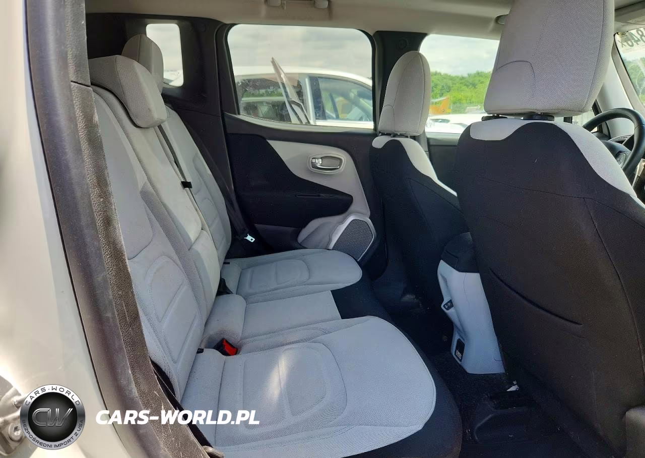 2018 Jeep Renegade Latitude VIN:ZACCJBBB4JPG75558 - 11