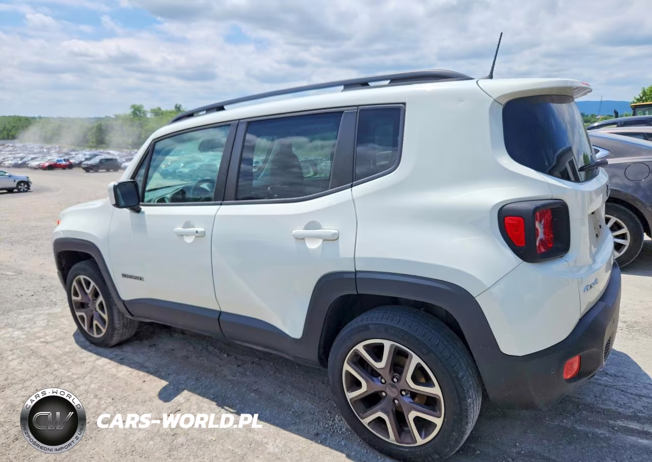 2018 Jeep Renegade Latitude VIN:ZACCJBBB4JPG75558 - 2