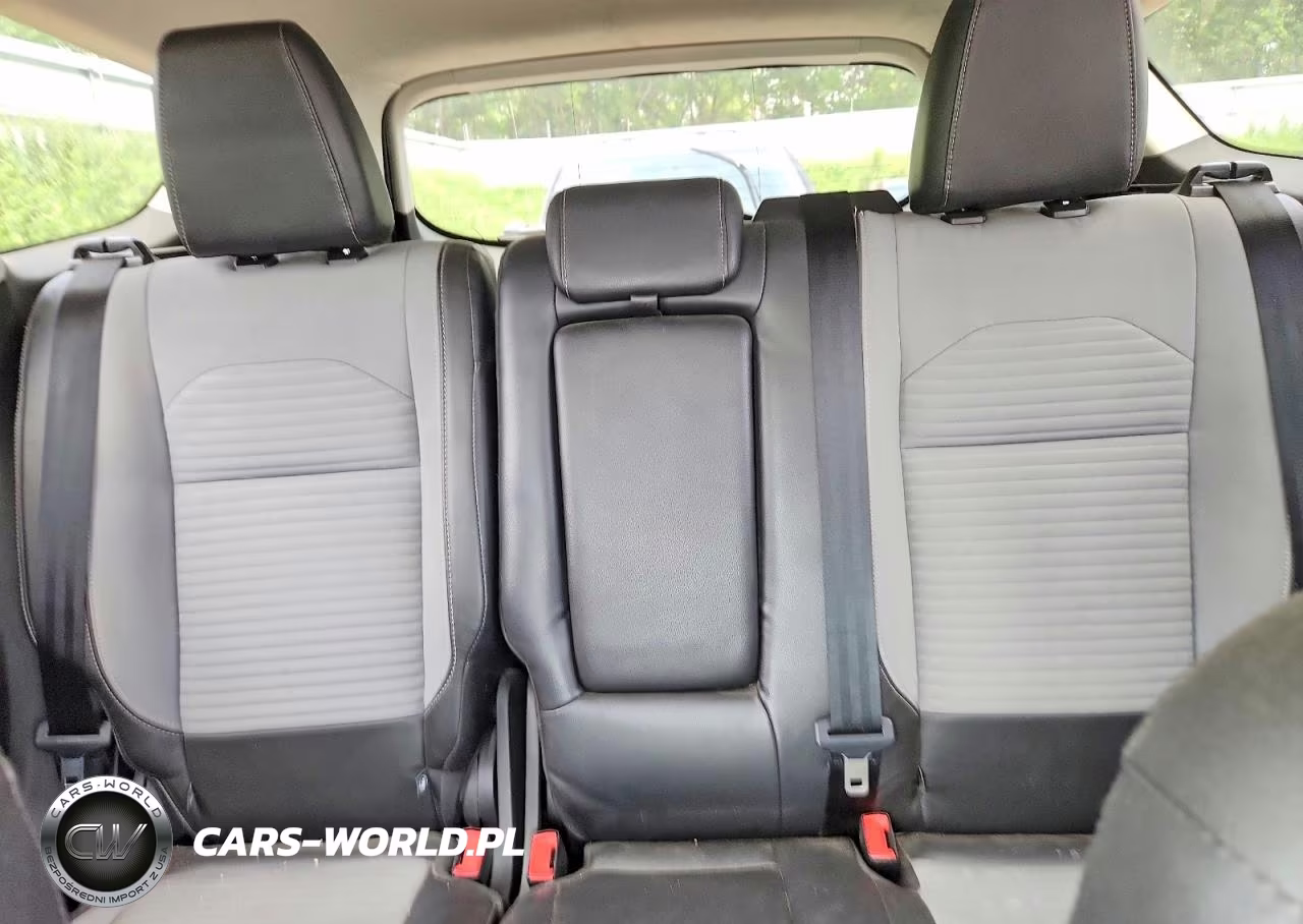 2018 Ford Escape Titanium VIN:1FMCU9J97JUC21376 - 10