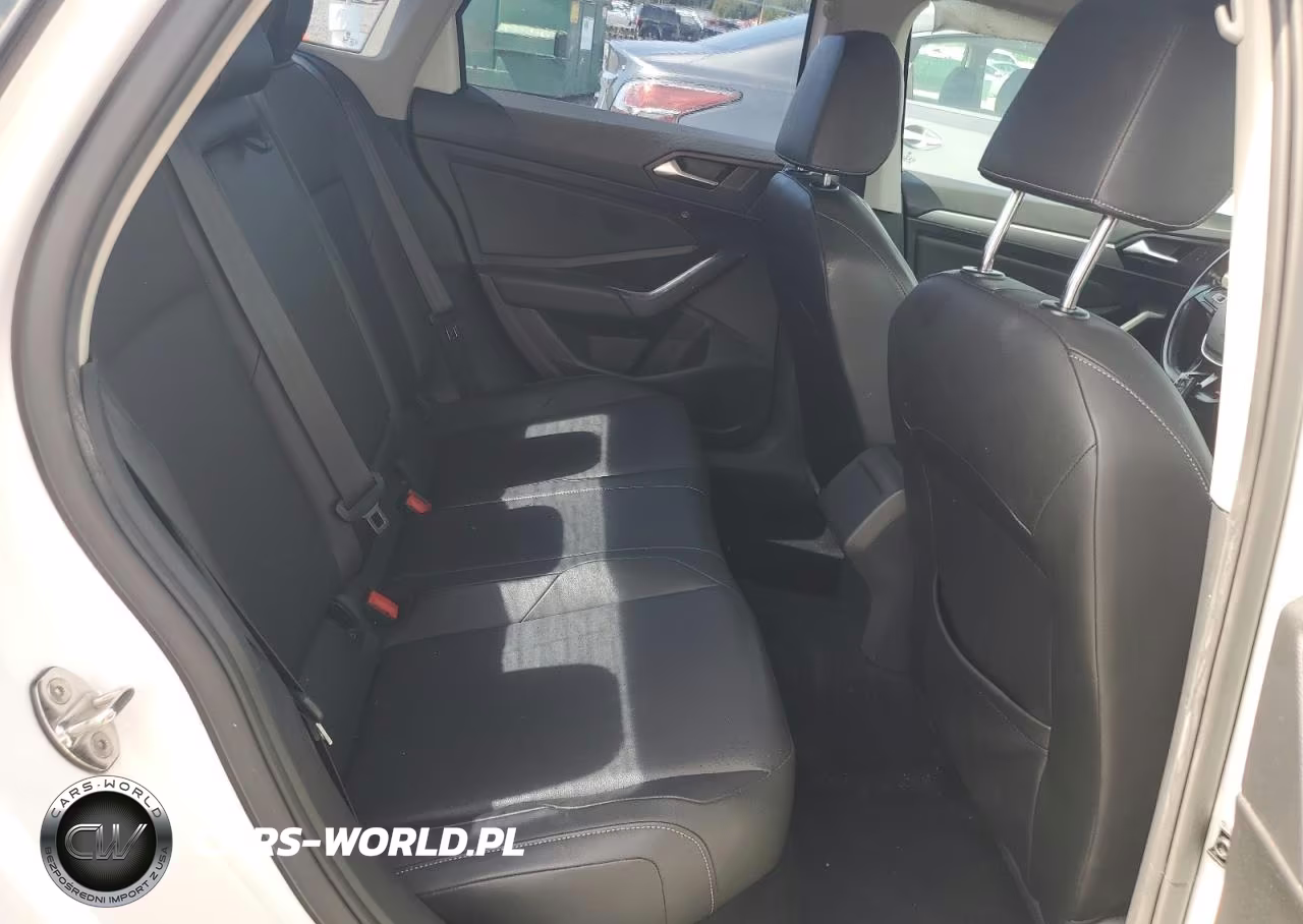 2019 Volkswagen Jetta S VIN:3VWCB7BU7KM240269 - 10