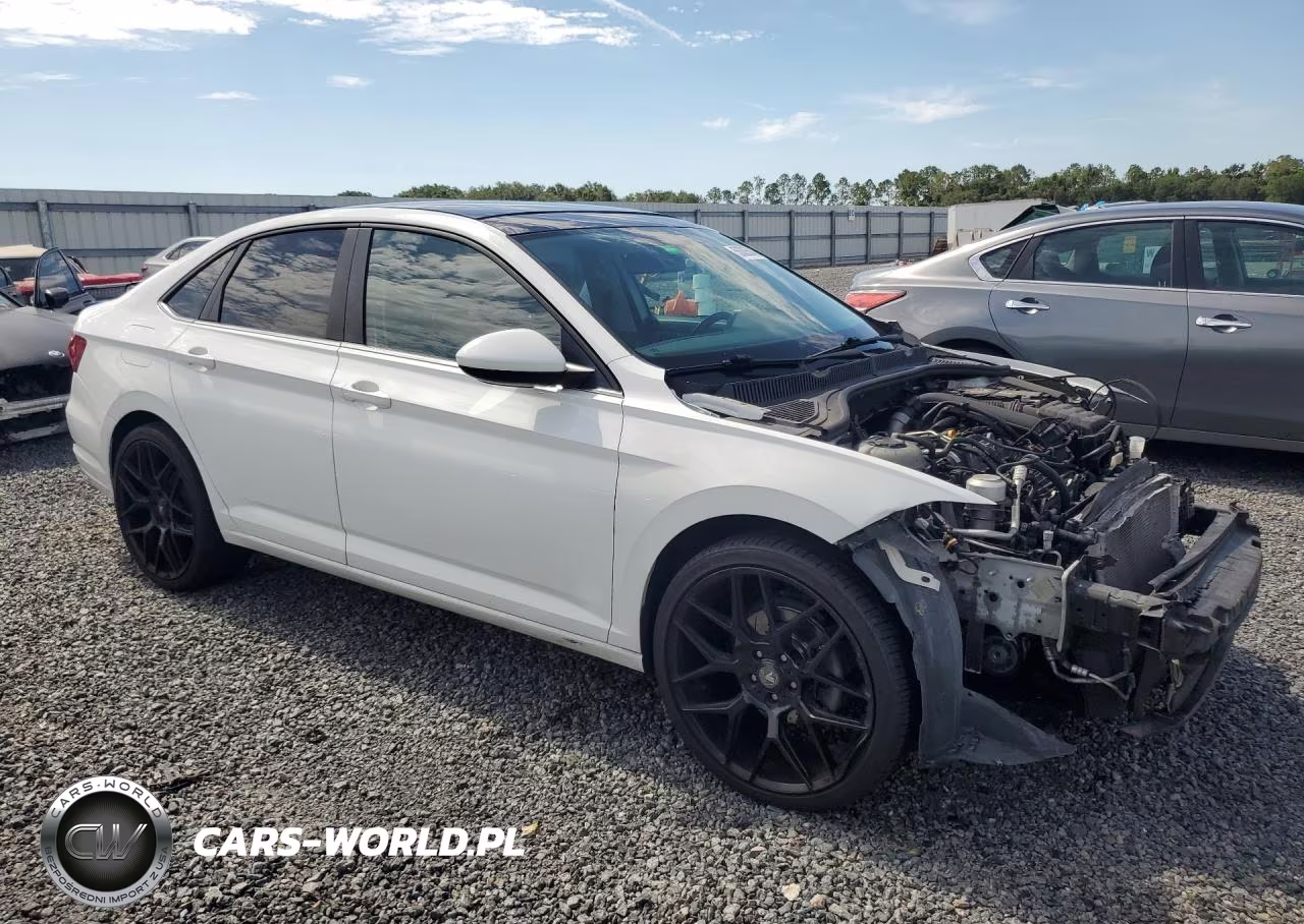 2019 Volkswagen Jetta S VIN:3VWCB7BU7KM240269 - 4