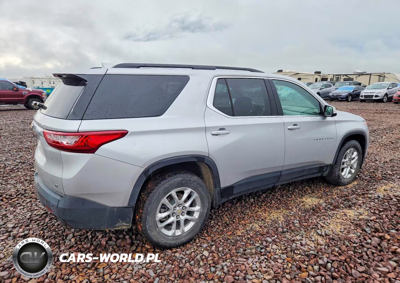 2019 Chevrolet Traverse Lt VIN:1GNERGKW6KJ226926 - 3