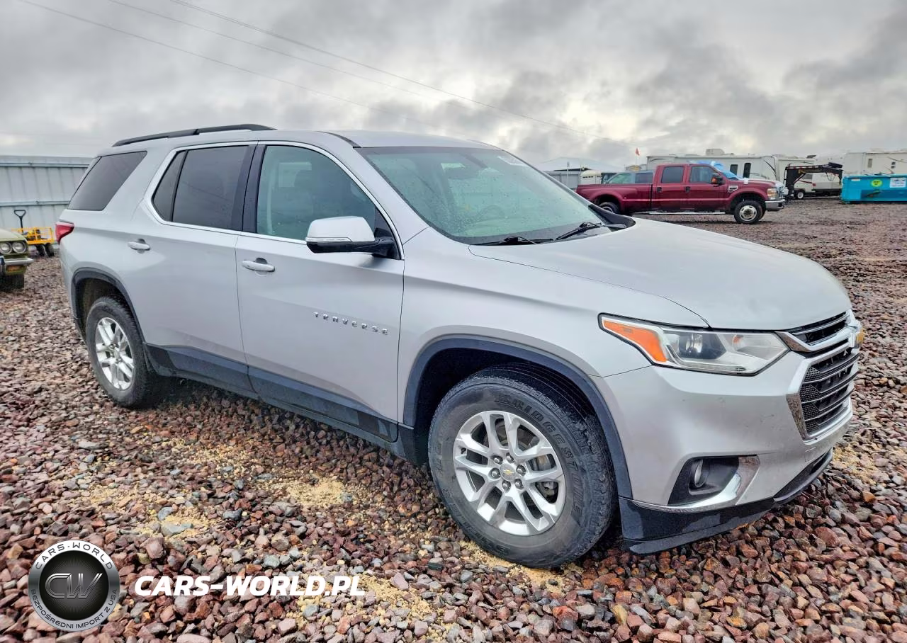 2019 Chevrolet Traverse Lt VIN:1GNERGKW6KJ226926 - 4