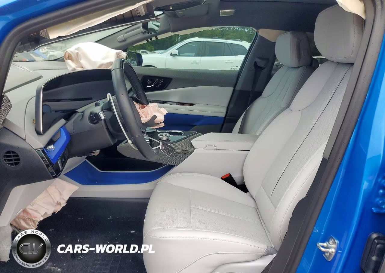 2026 Cadillac Optiq Luxury VIN:3GYK3DM40TS123535 - 7