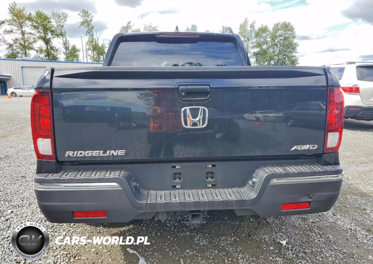 2017 Honda Ridgeline Sport VIN:5FPYK3F16HB021907 - 6
