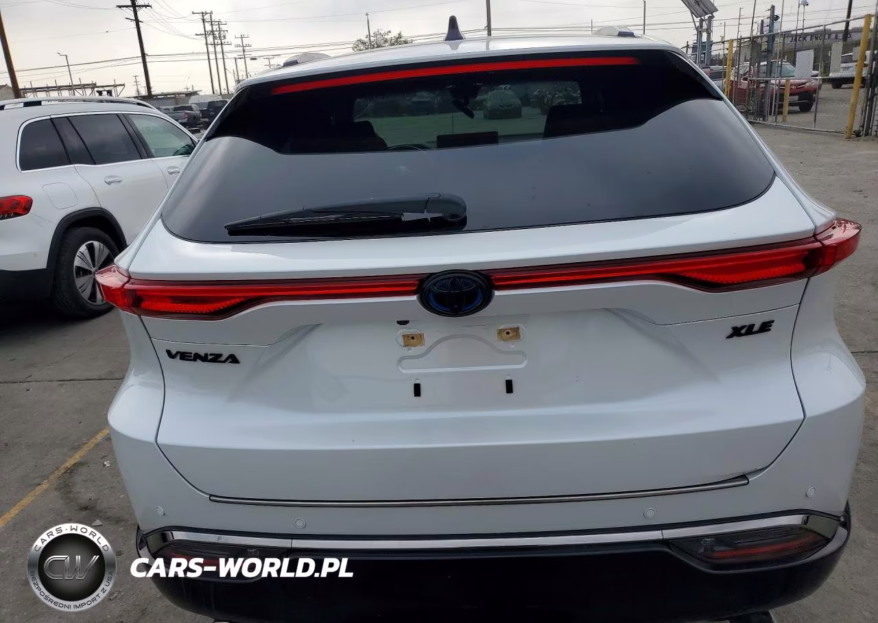 2024 Toyota Venza Nightshade Edition VIN:JTEAAAAHXRJ185172 - 6