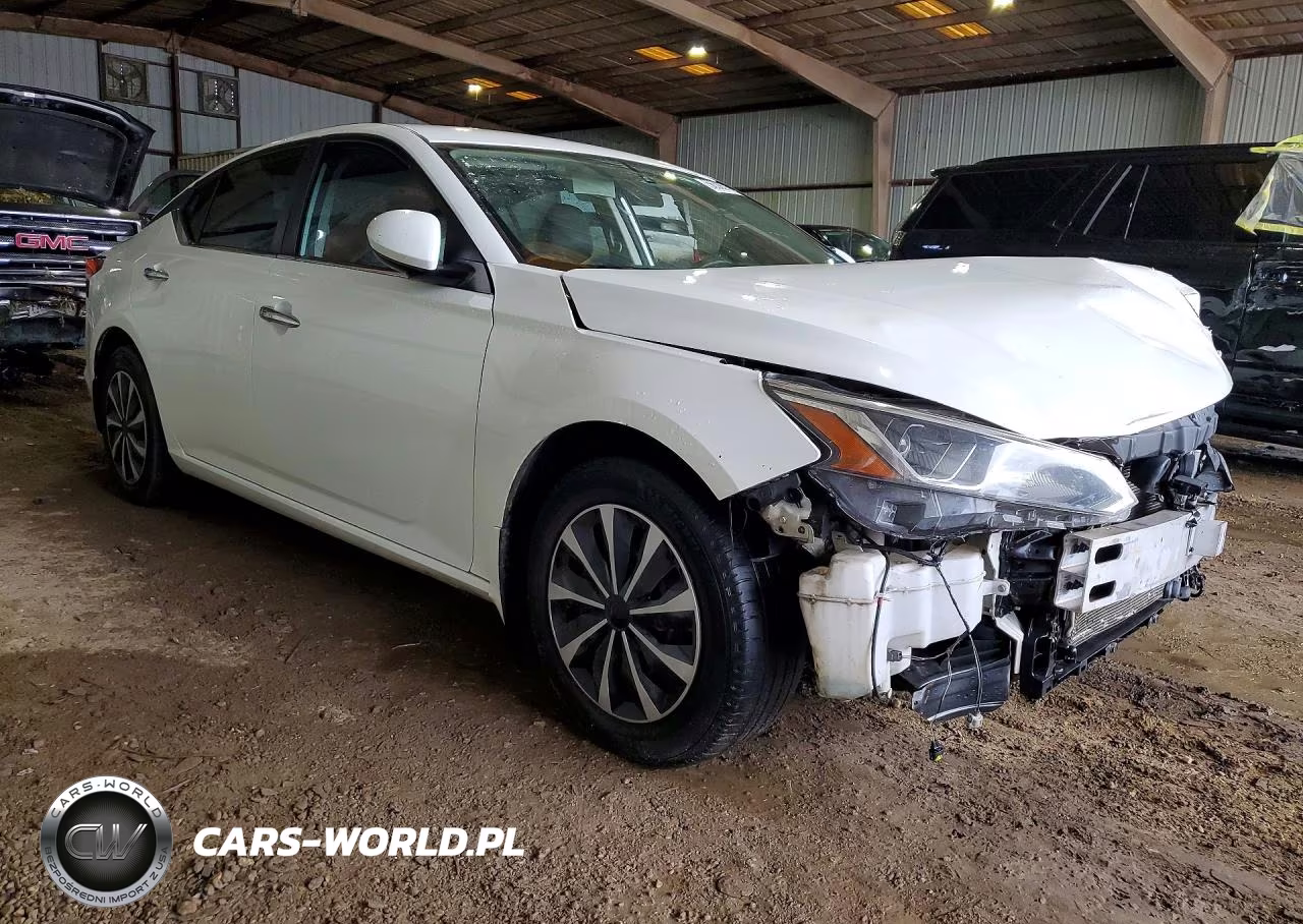 2019 Nissan Altima 4 D VIN:1N4BL4BV0KN303663 - 4
