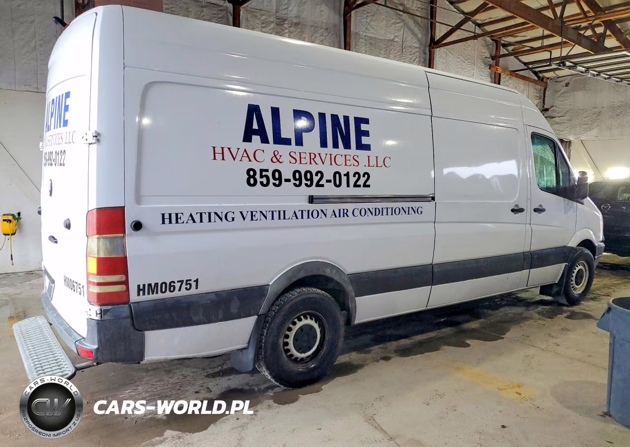 2011 Mercedes Benz Sprinter 2500 Delivery Van VIN:WD3PE8CB2B5569279 - 3