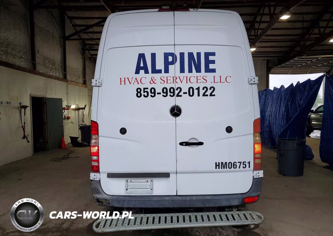 2011 Mercedes Benz Sprinter 2500 Delivery Van VIN:WD3PE8CB2B5569279 - 6