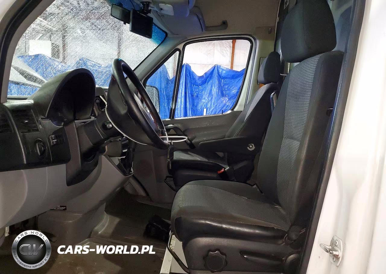 2011 Mercedes Benz Sprinter 2500 Delivery Van VIN:WD3PE8CB2B5569279 - 7