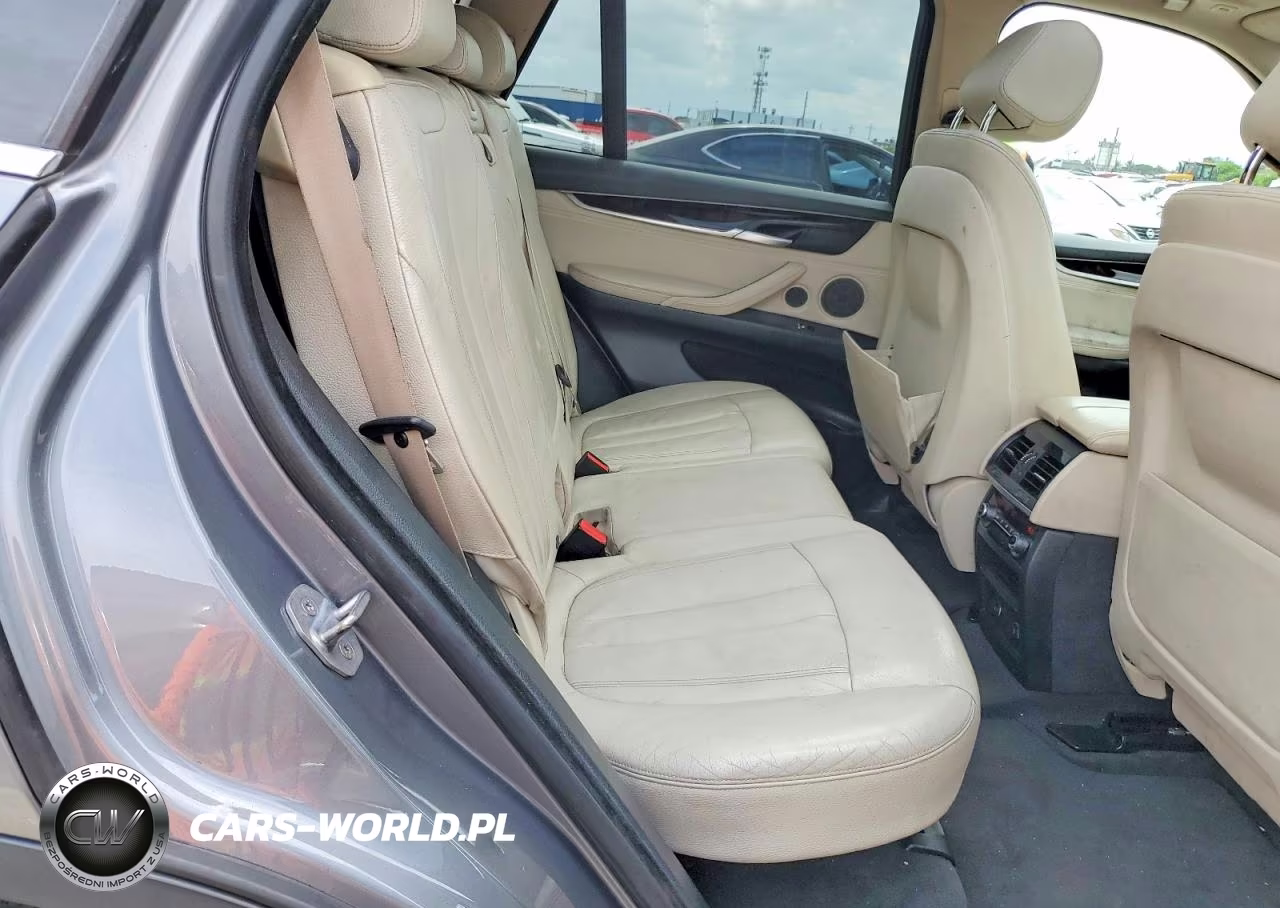2016 BMW X5 xDrive35I VIN:5UXKR0C51G0P21443 - 11