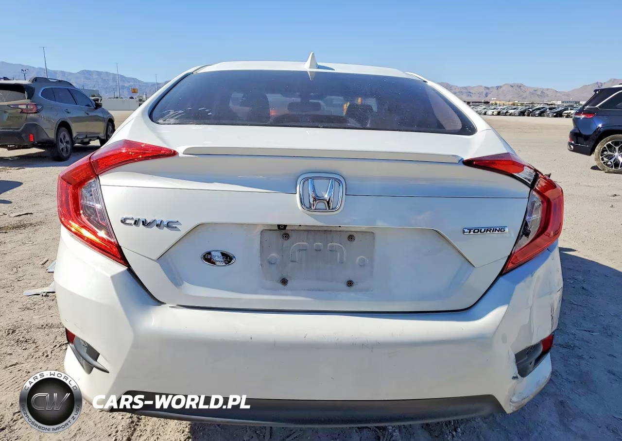 2016 Honda Civic Touring VIN:19XFC1F91GE021065 - 6