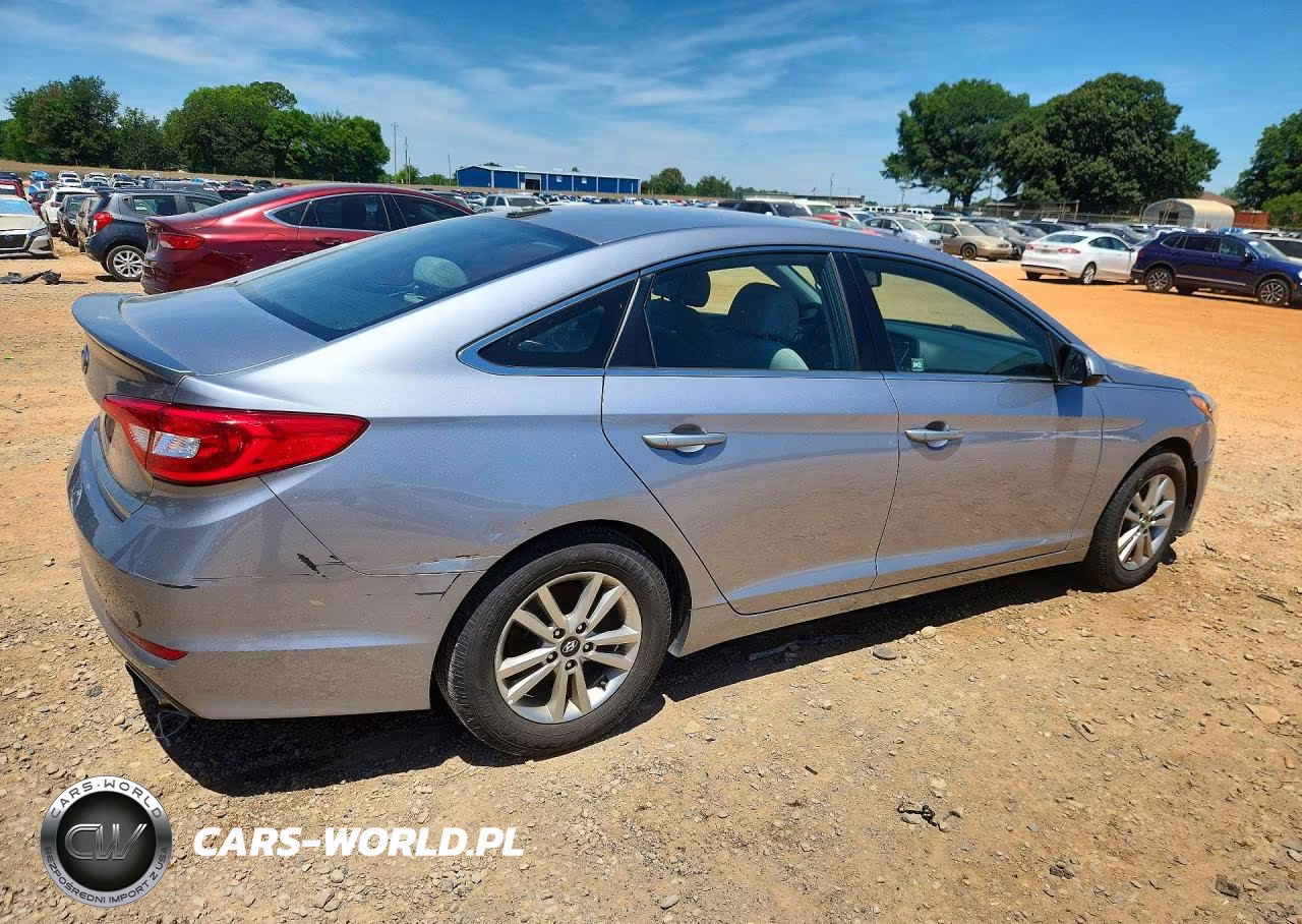 2016 Hyundai Sonata Se VIN:5NPE24AF2GH383656 - 3