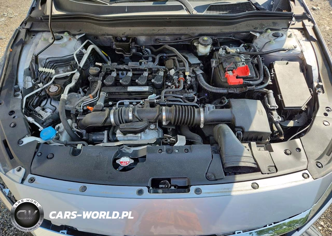 2018 Honda Accord Touring VIN:1HGCV1F97JA005784 - 11