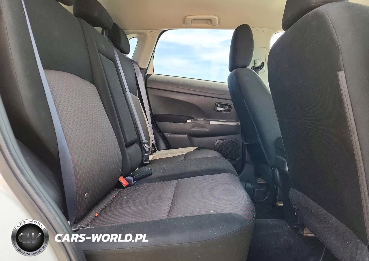 2019 Mitsubishi Outlander Sport Es VIN:JA4AR3AU2KU005137 - 11