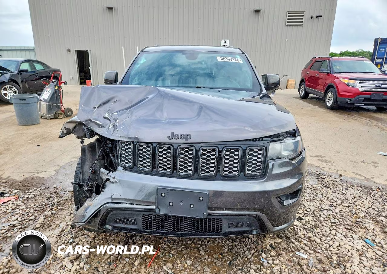 2017 Jeep Grand Cherokee Laredo VIN:1C4RJFAG5HC822130 - 5