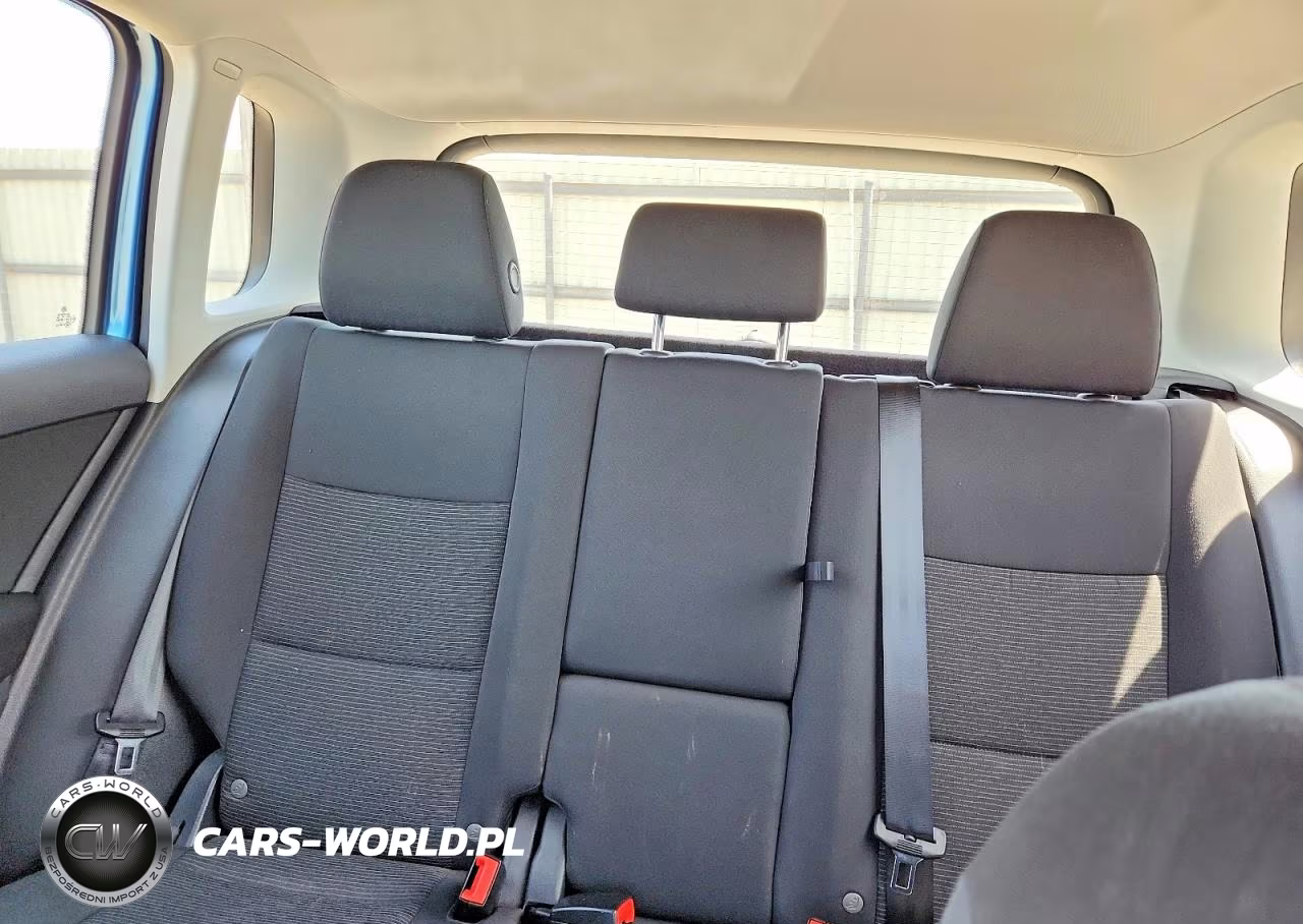 2017 Volkswagen Tiguan S VIN:WVGBV7AX6HK052257 - 10