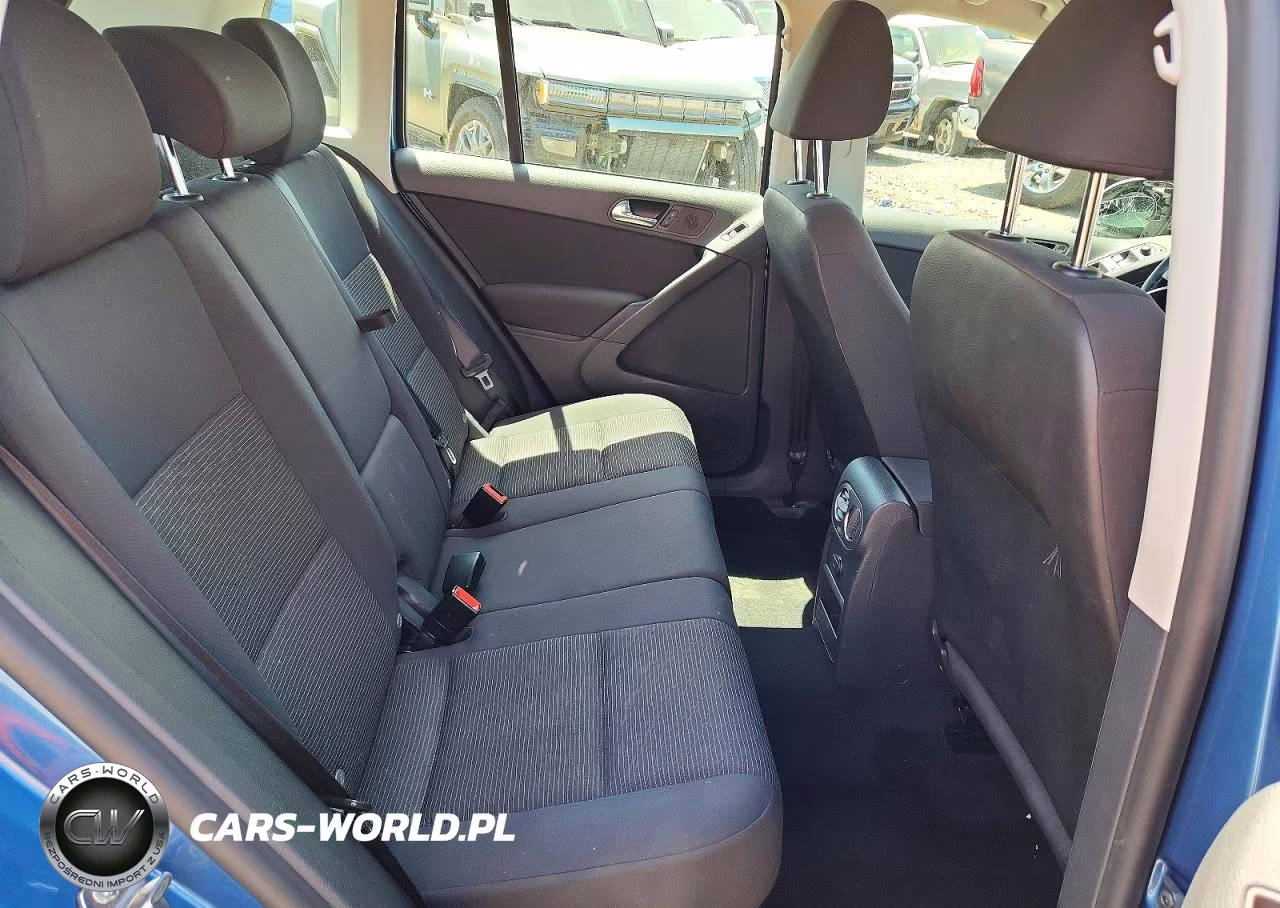 2017 Volkswagen Tiguan S VIN:WVGBV7AX6HK052257 - 11