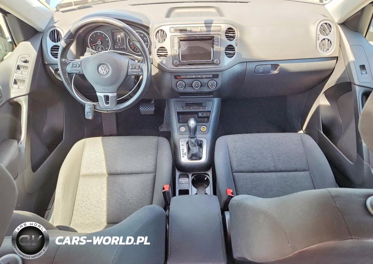 2017 Volkswagen Tiguan S VIN:WVGBV7AX6HK052257 - 8