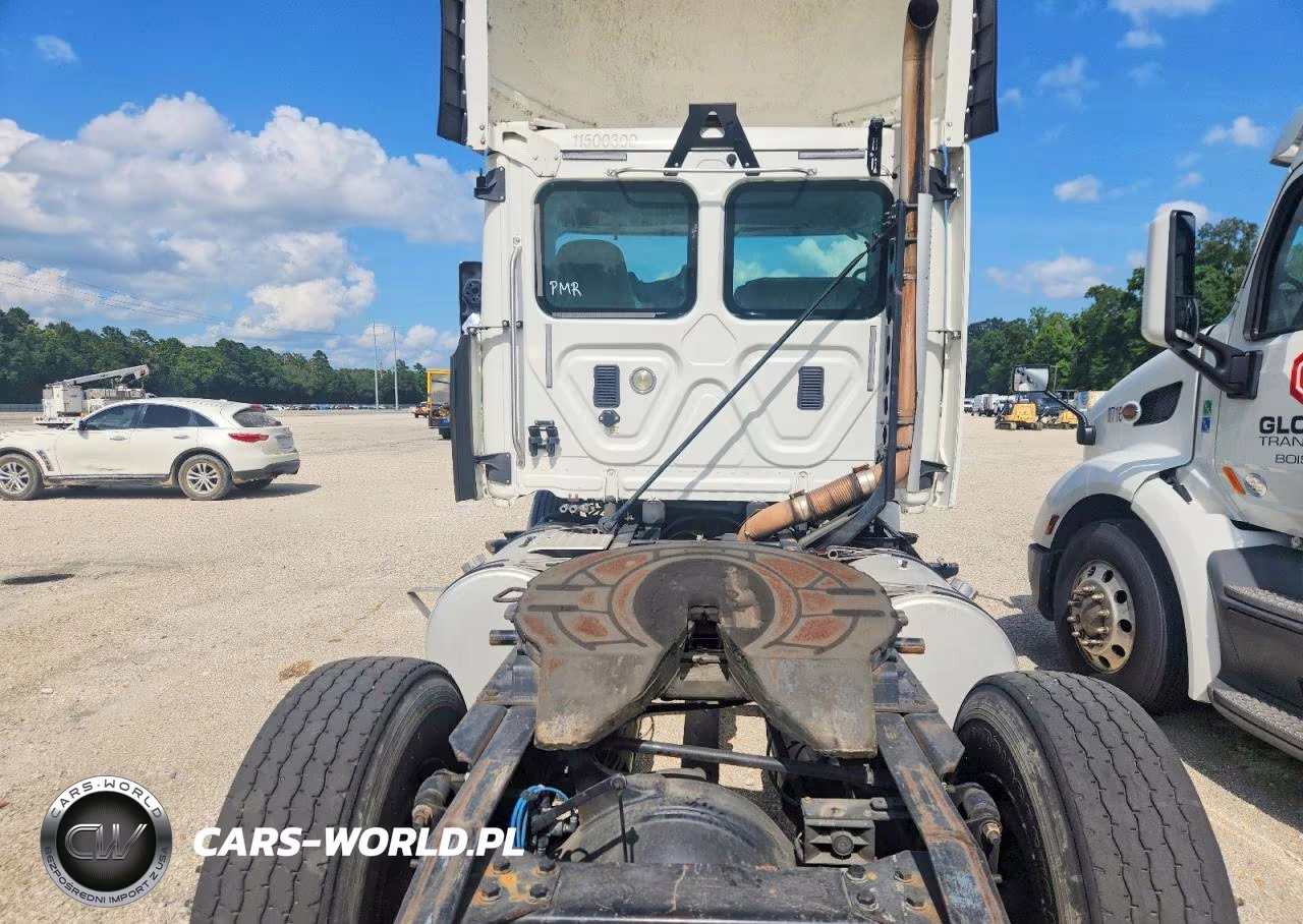 2015 Freightliner Cascadia 113 VIN:3AKBGBDV6FSGG8488 - 6
