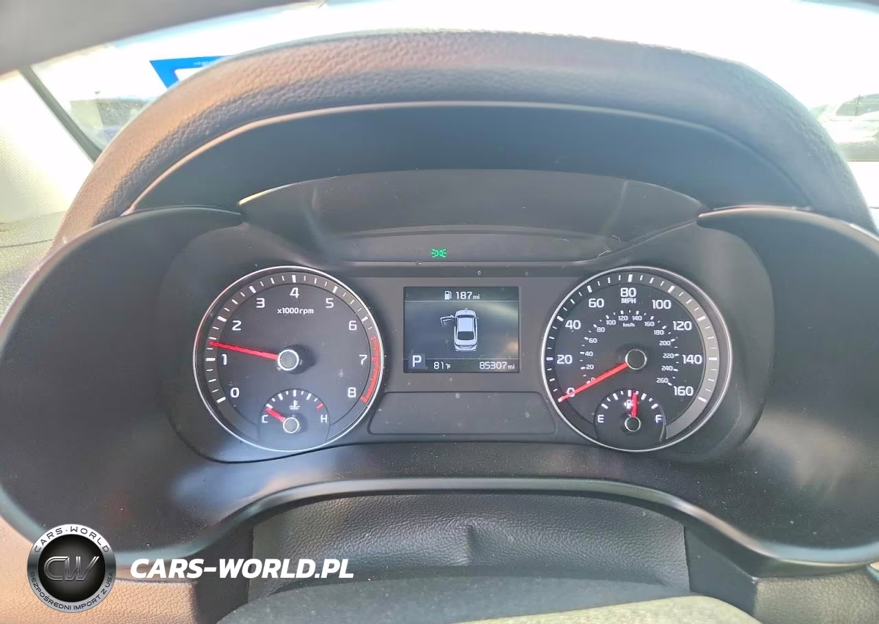 2019 Kia Forte Lxs VIN:3KPF24AD1KE077242 - 9