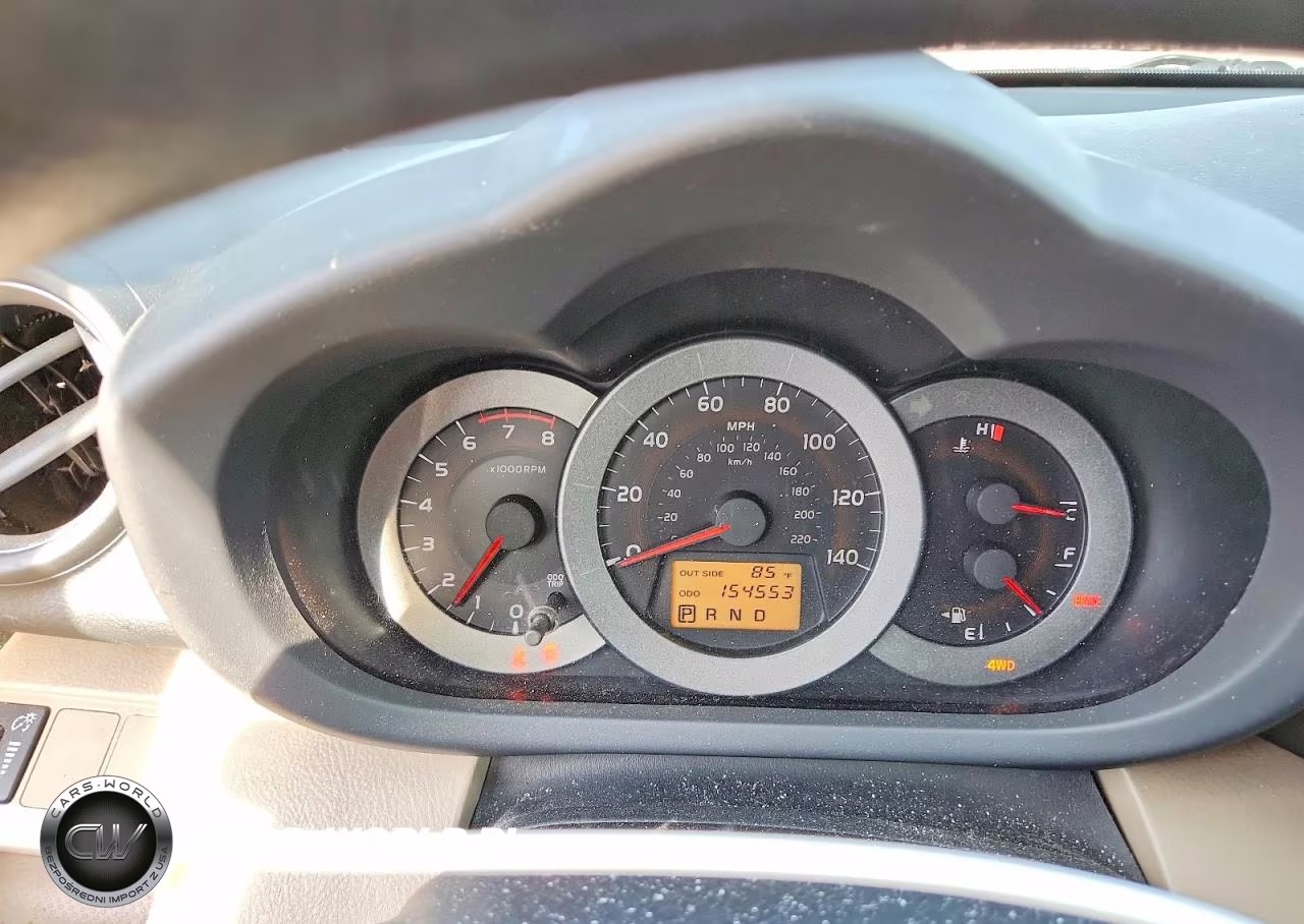 2008 Toyota Rav4 Base VIN:JTMBD33V786084042 - 9