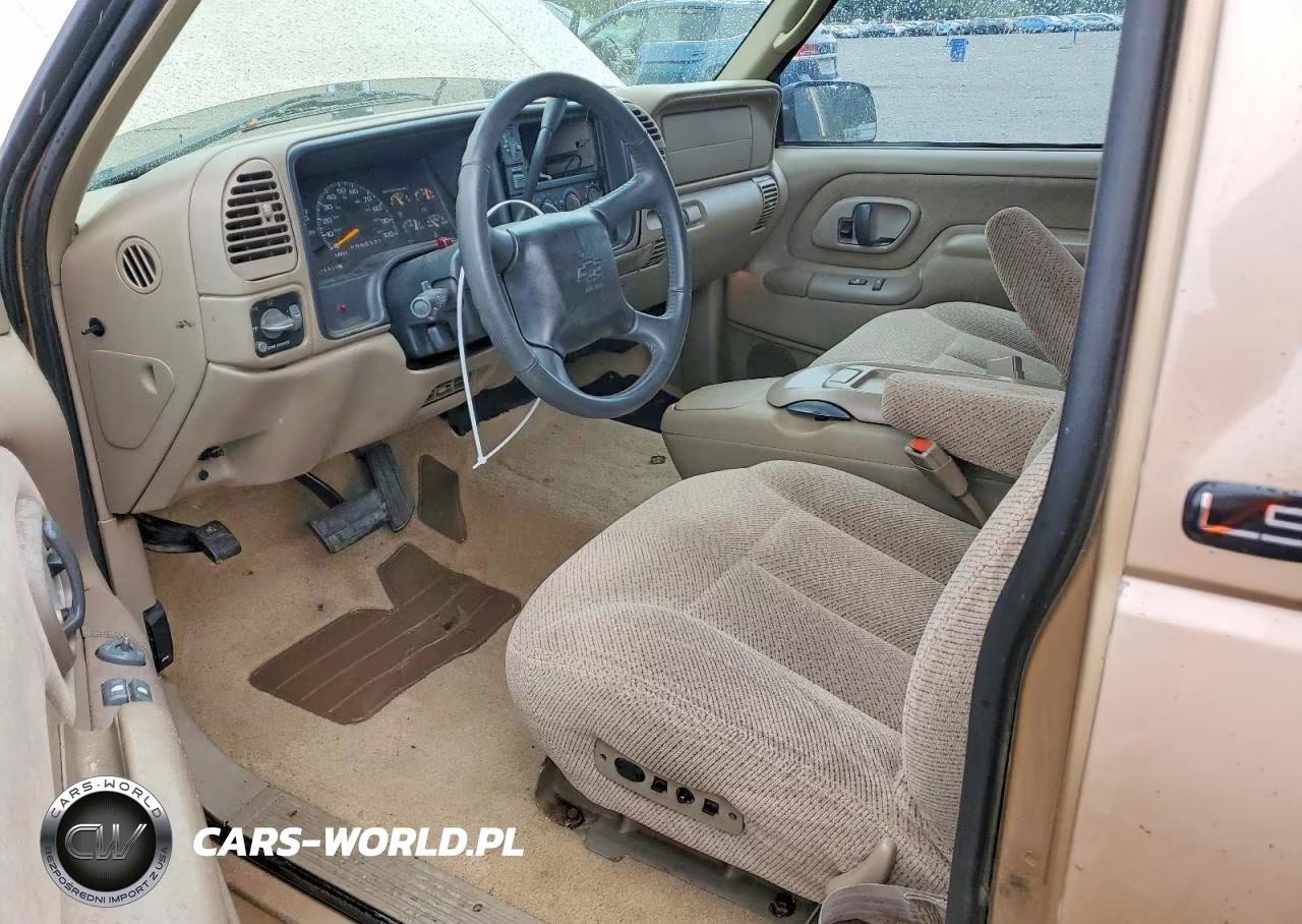 1999 Chevrolet Tahoe C1500 VIN:3GNEC18RXXG183765 - 8