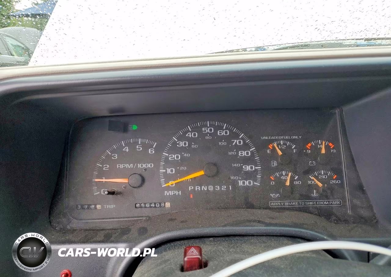 1999 Chevrolet Tahoe C1500 VIN:3GNEC18RXXG183765 - 9