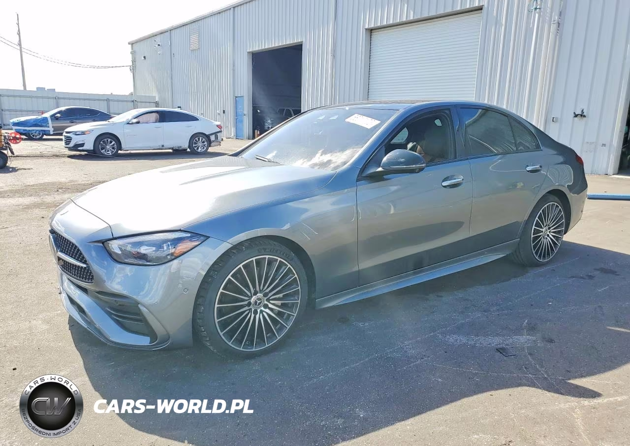 2019 Mercedes-Benz C 300 – zdjęcie 1 z 12