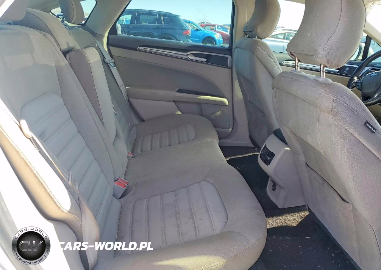 2019 Ford Fusion Se VIN:3FA6P0LU7KR188996 - 10