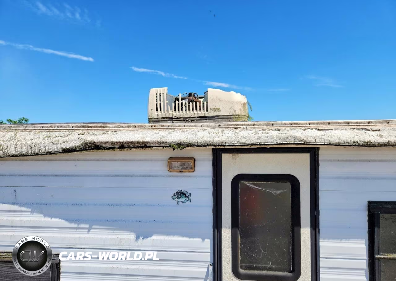 1994 Camper VIN:1R9TA1614RM208009 - 9