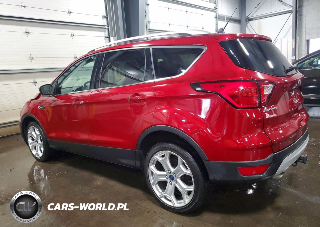 2019 Ford Escape Titanium VIN:1FMCU9J90KUB61135 - 2