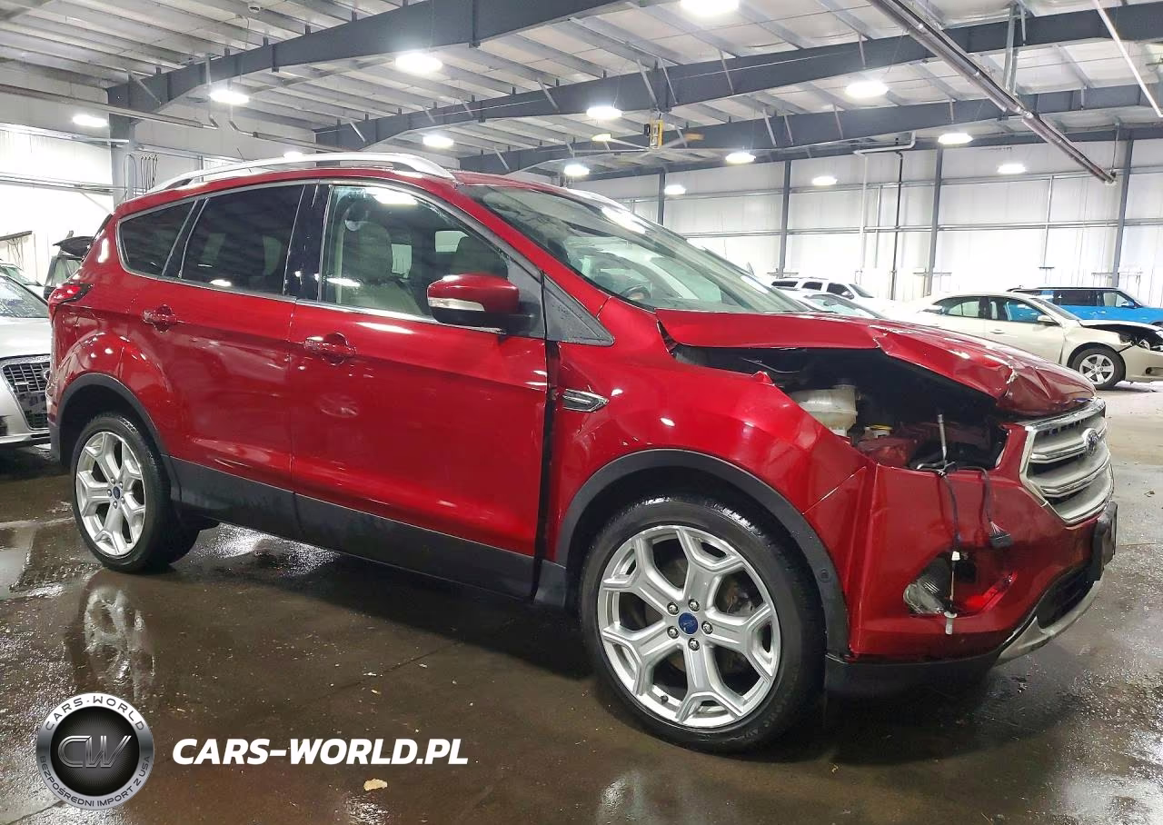 2019 Ford Escape Titanium VIN:1FMCU9J90KUB61135 - 4
