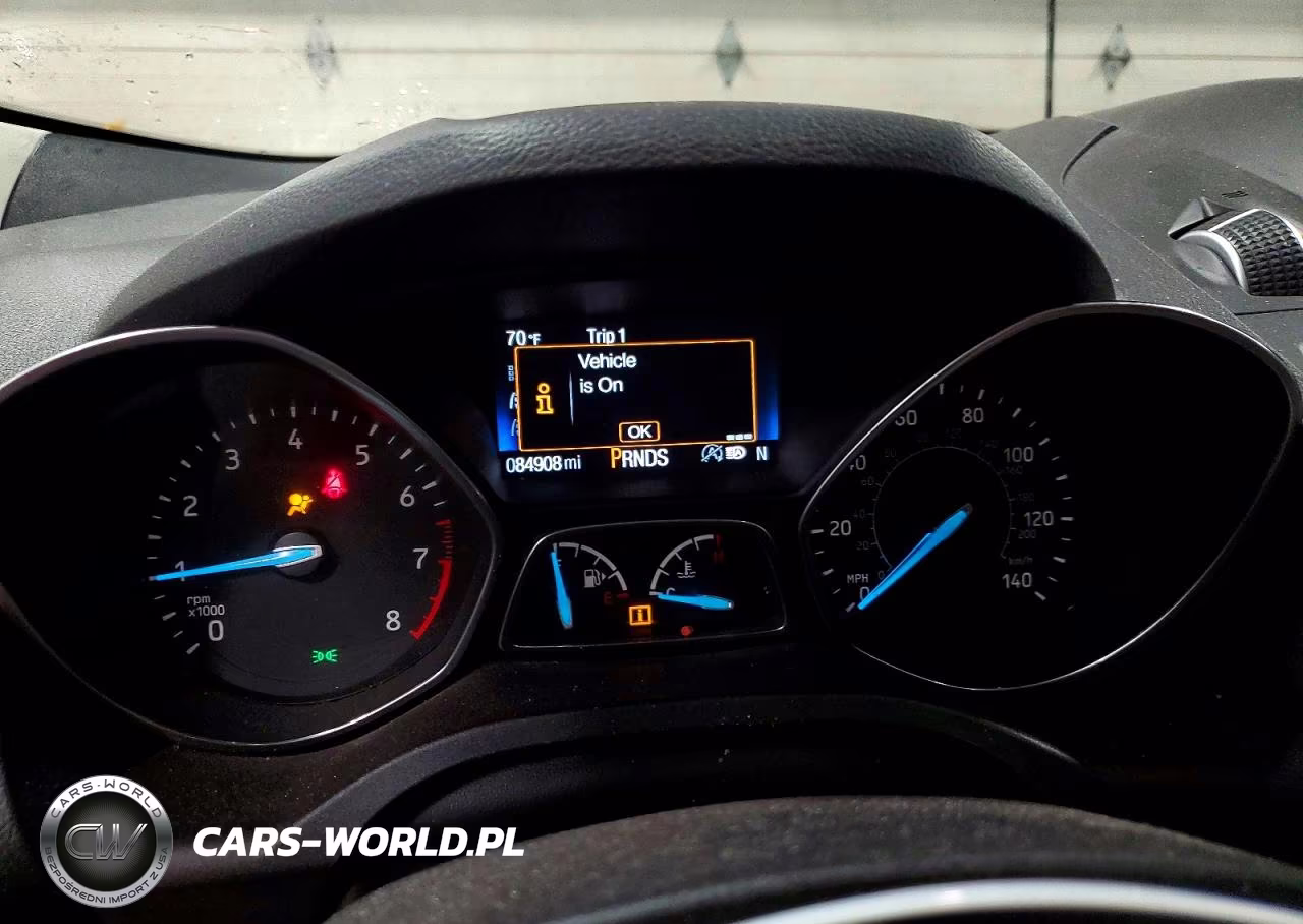 2019 Ford Escape Titanium VIN:1FMCU9J90KUB61135 - 9