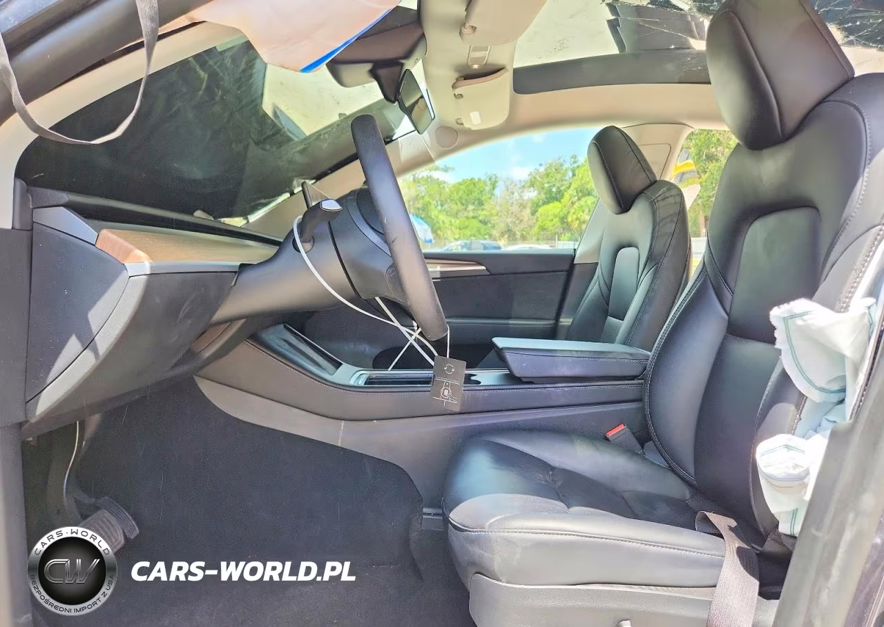 2023 Tesla Model Y VIN:7SAYGDED2PF962994 - 7