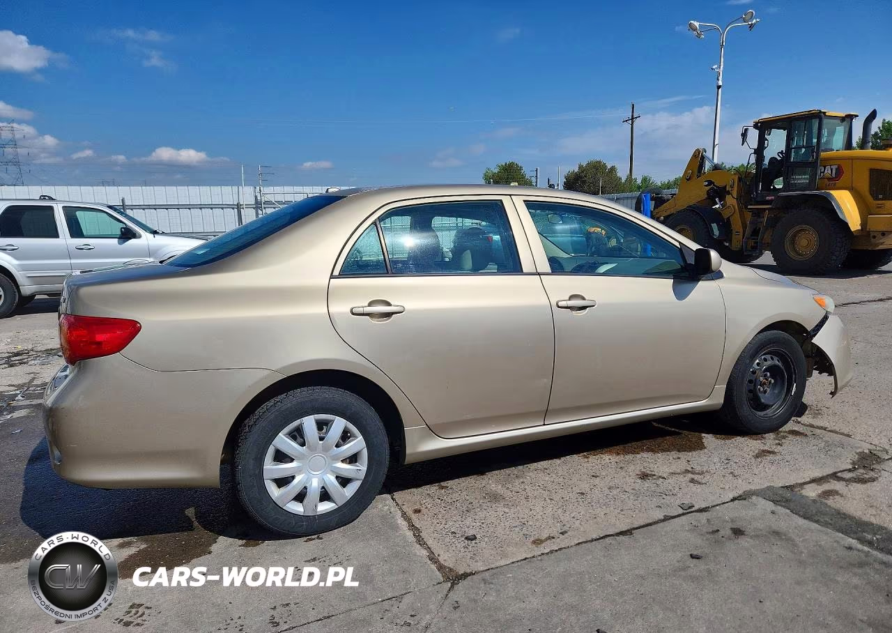 2010 Toyota Corolla Le VIN:1NXBU4EE0AZ313581 - 3