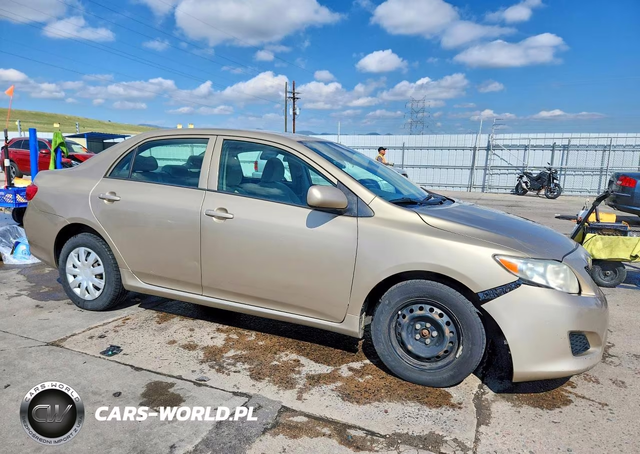 2010 Toyota Corolla Le VIN:1NXBU4EE0AZ313581 - 4