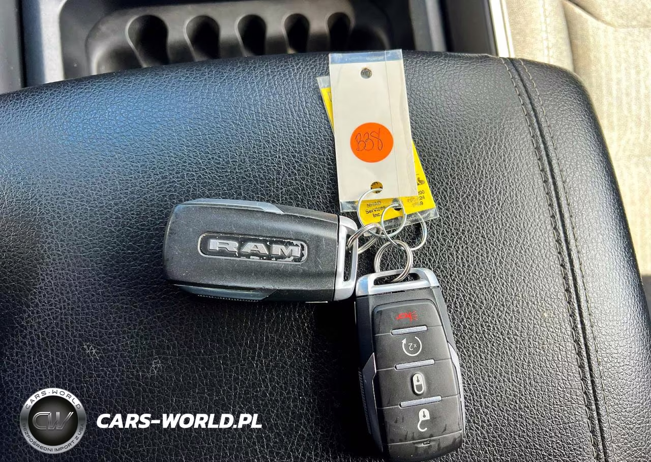 2019 Ram 1500 Big Horn VIN:1C6SRFFT3KN775246 - 11