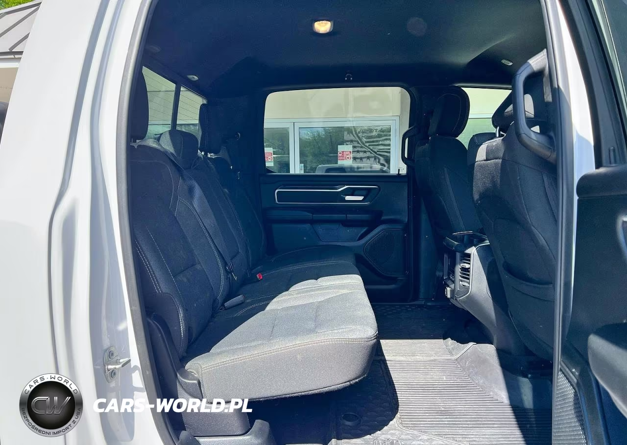 2019 Ram 1500 Big Horn VIN:1C6SRFFT3KN775246 - 6