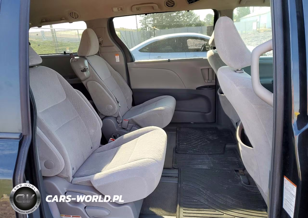 2015 Toyota Sienna Le VIN:5TDKK3DC1FS605787 - 11