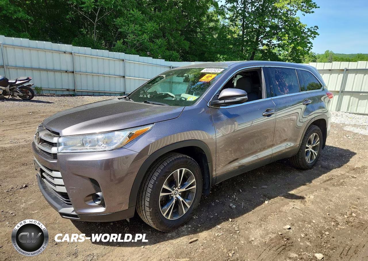 2019 Toyota Highlander Le – zdjęcie 1 z 13