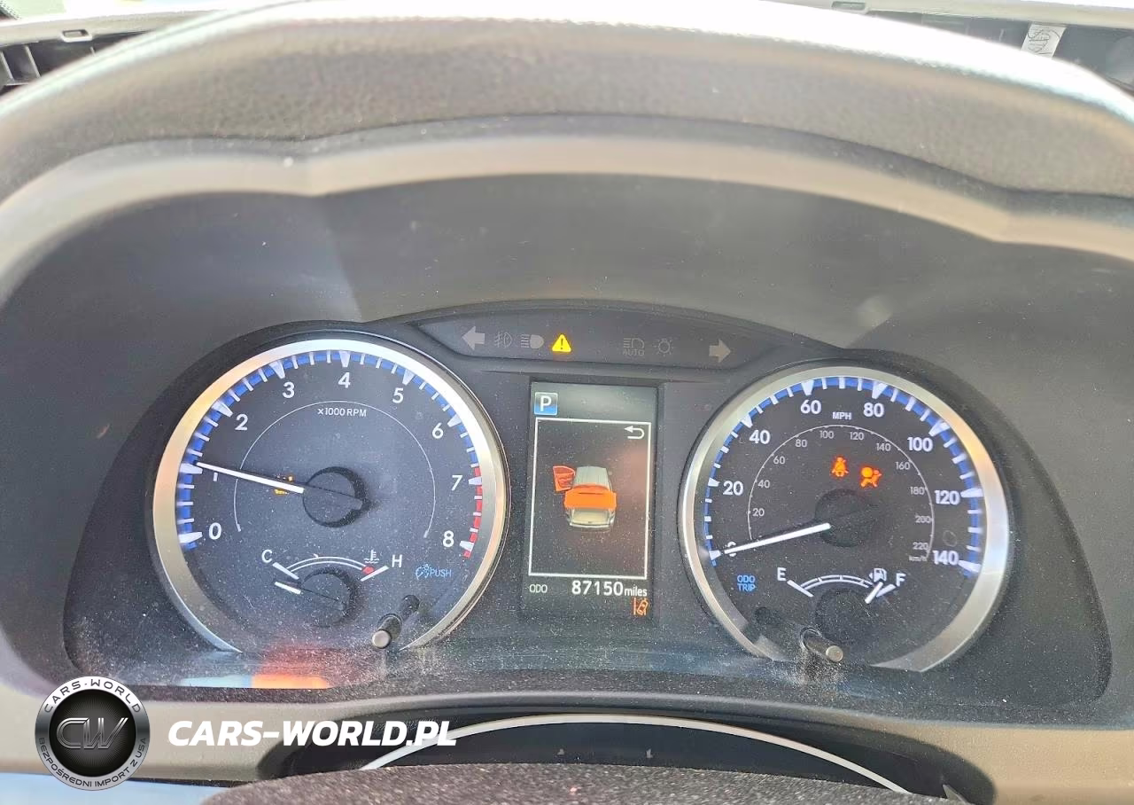 2019 Toyota Highlander Le VIN:5TDBZRFH1KS722495 - 9