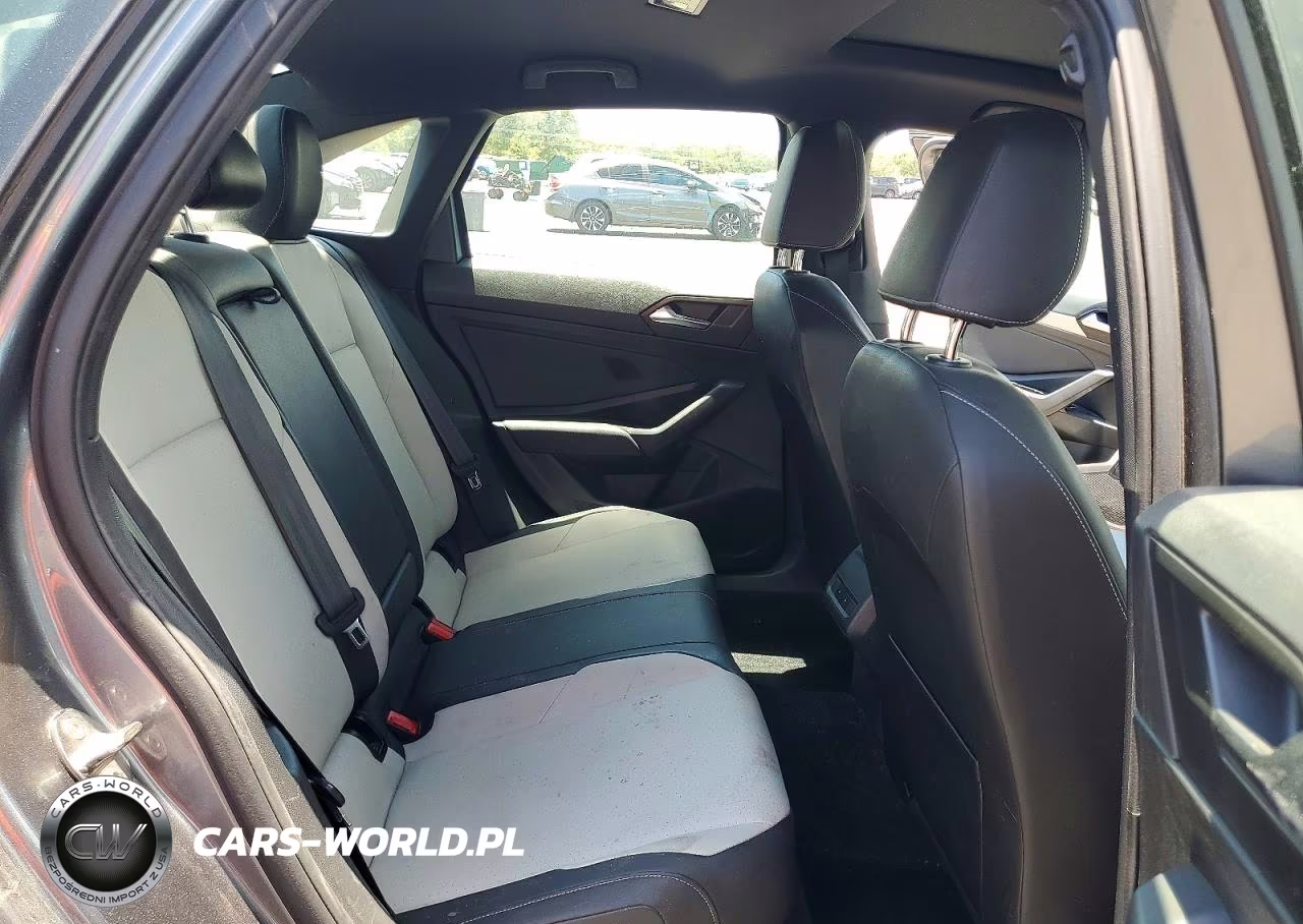 2019 Volkswagen Jetta S VIN:3VWCB7BU4KM206242 - 10