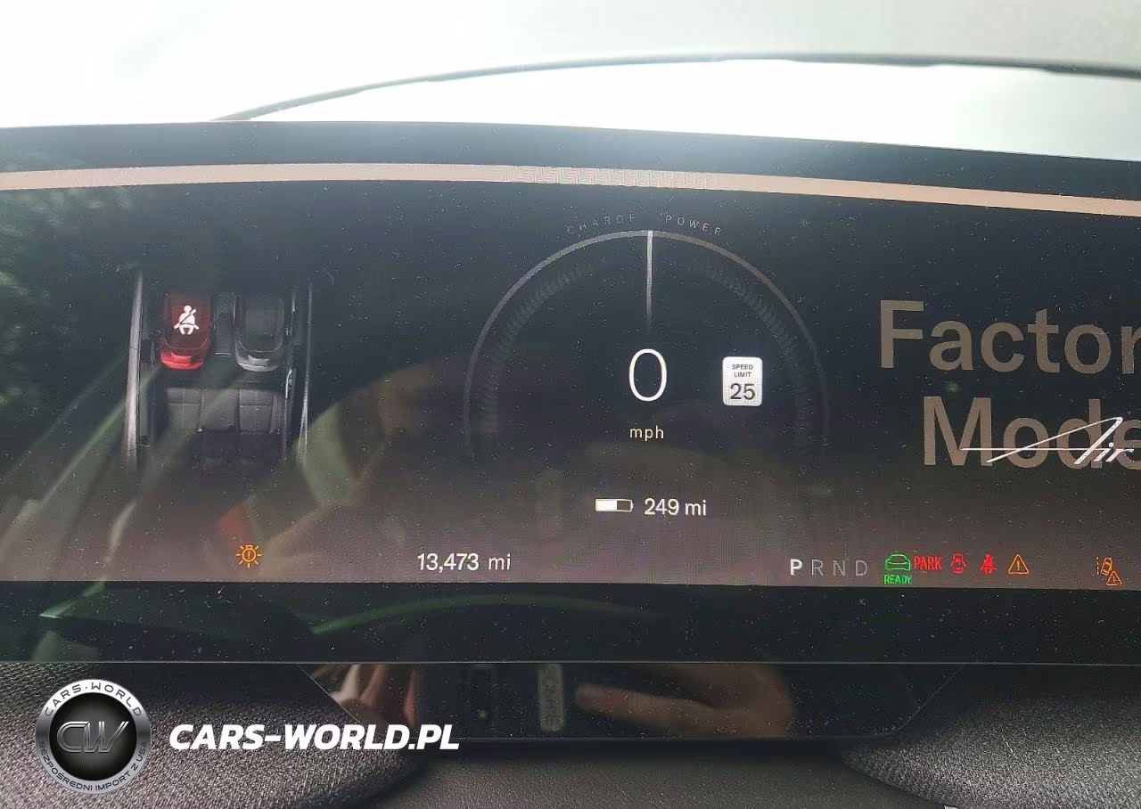 2025 Lucid Motors Air Pure VIN:50EA1PGA7SA003818 - 9