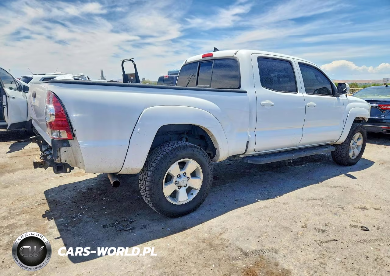 2012 Toyota Tacoma V6 VIN:3TMMU4FN8CM047035 - 3