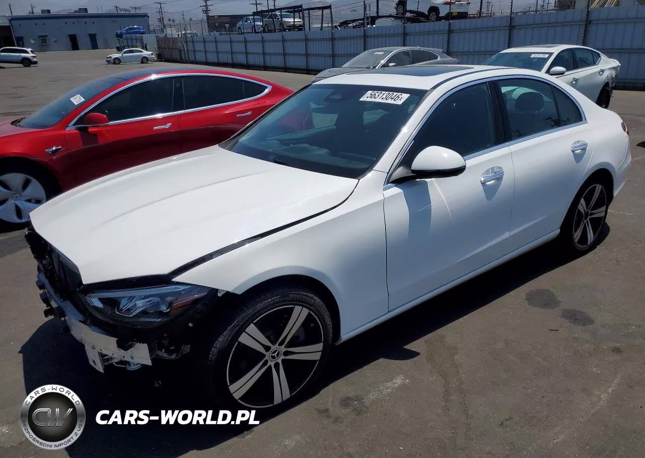 2025 Mercedes-Benz C 300 – zdjęcie 1 z 12