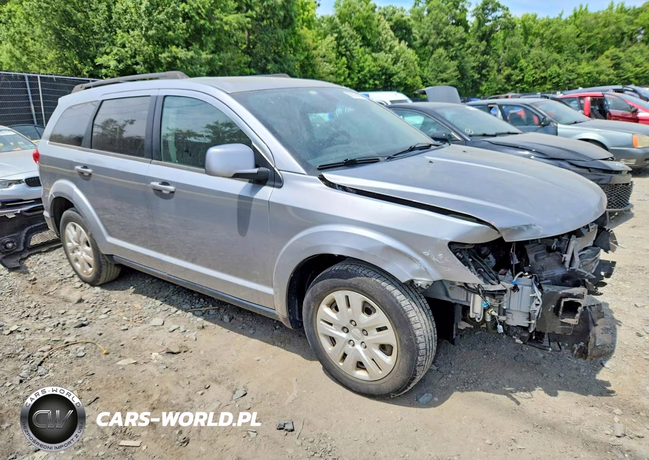 2019 Dodge Journey Se VIN:3C4PDCBB4KT681269 - 4
