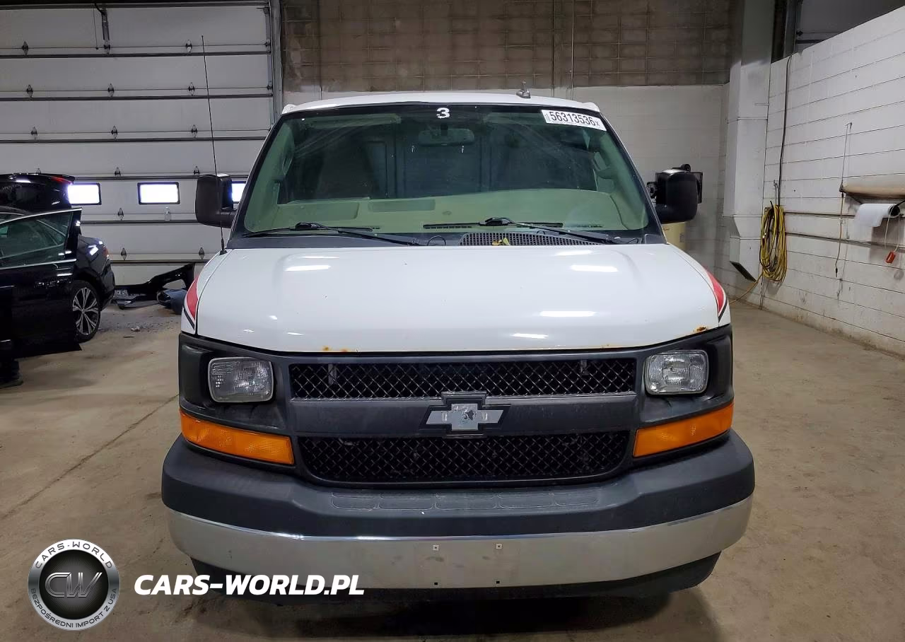 2017 Chevrolet Express G2500 VIN:1GCWGAFF0H1221093 - 5